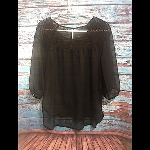 ⚜️’LAUREN CONRAD’ SHEER BLACK  TOP⚜️